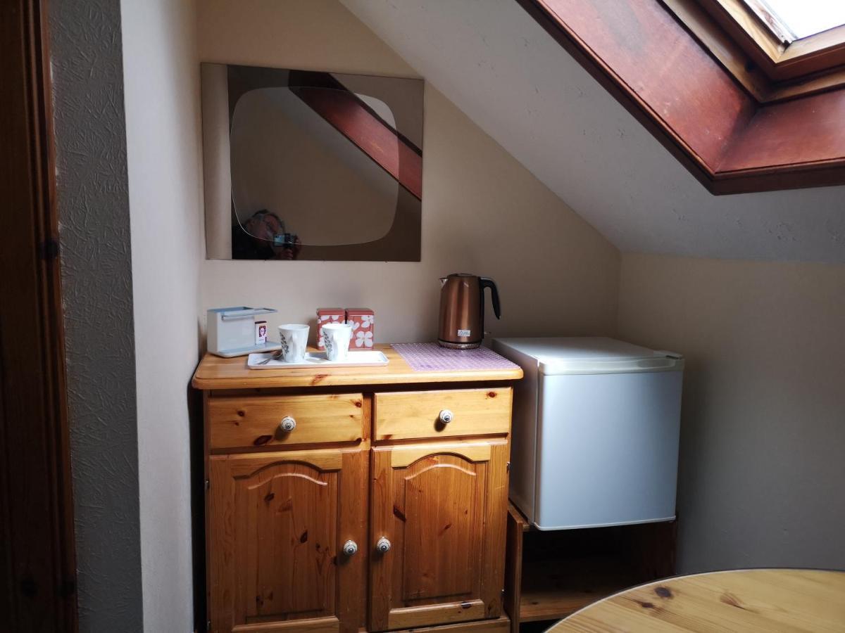 An Escape For 2: Near A Castle Island In Scotland Apartment Кинрос Екстериор снимка