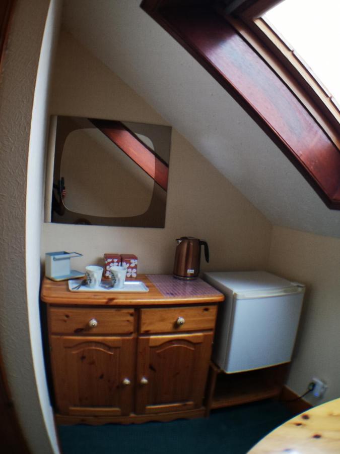 An Escape For 2: Near A Castle Island In Scotland Apartment Кинрос Екстериор снимка