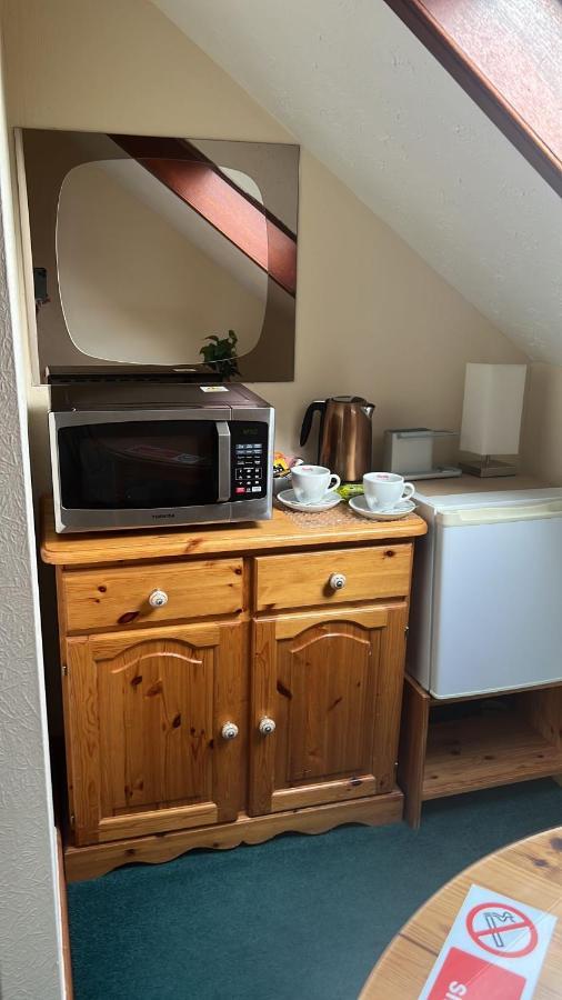 An Escape For 2: Near A Castle Island In Scotland Apartment Кинрос Екстериор снимка