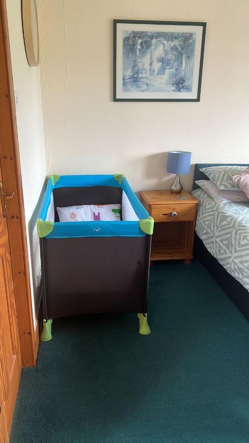 An Escape For 2: Near A Castle Island In Scotland Apartment Кинрос Екстериор снимка